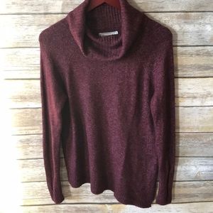 A&F • ASYMMETRICAL SWEATER